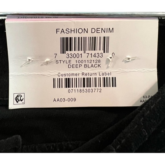 NWT INC International Concepts Slim Straight Jeans Size 32 - Picture 2 of 5